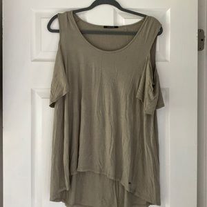 Shoulder cut out tshirt
